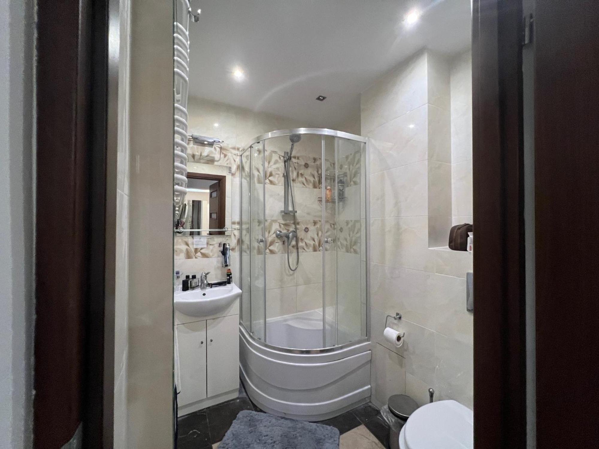 Ohmyhome-Zlota View Apartment Warszawa Zewnętrze zdjęcie