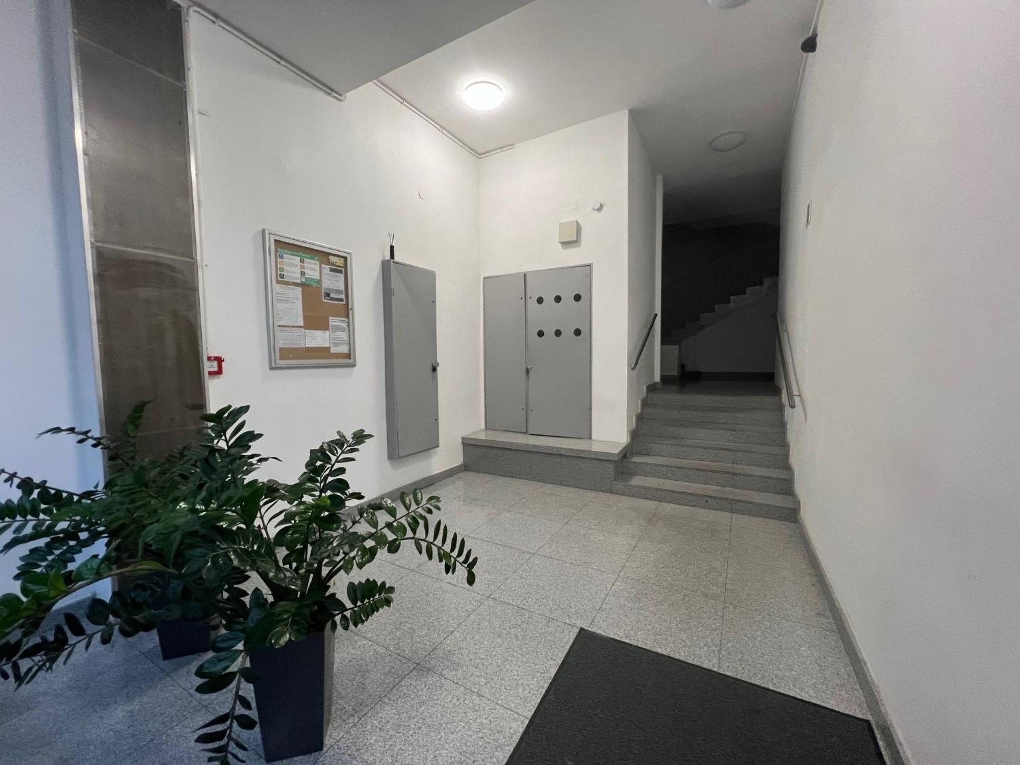 Ohmyhome-Zlota View Apartment Warszawa Zewnętrze zdjęcie