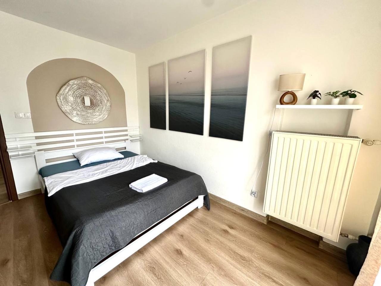 Ohmyhome-Zlota View Apartment Warszawa Zewnętrze zdjęcie